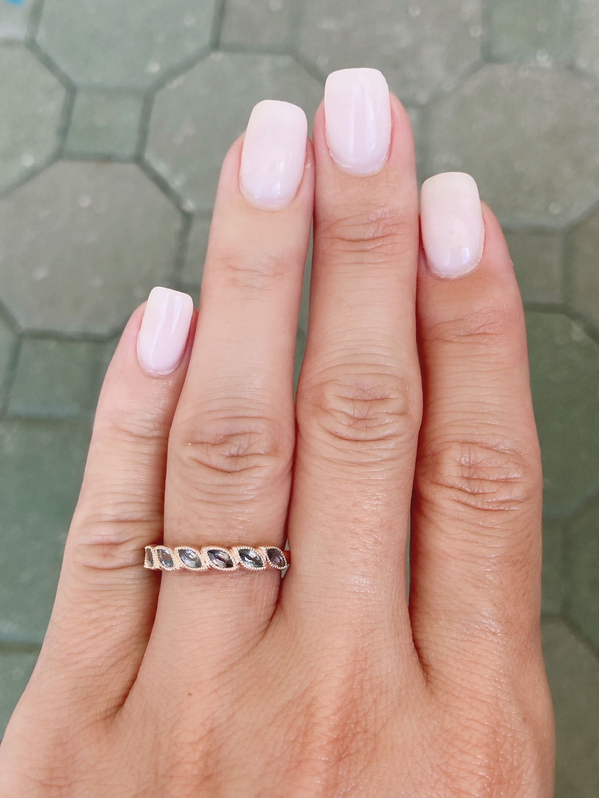 Montana Sapphire Leafy Band 14K Gold M5044 Aurora Designer