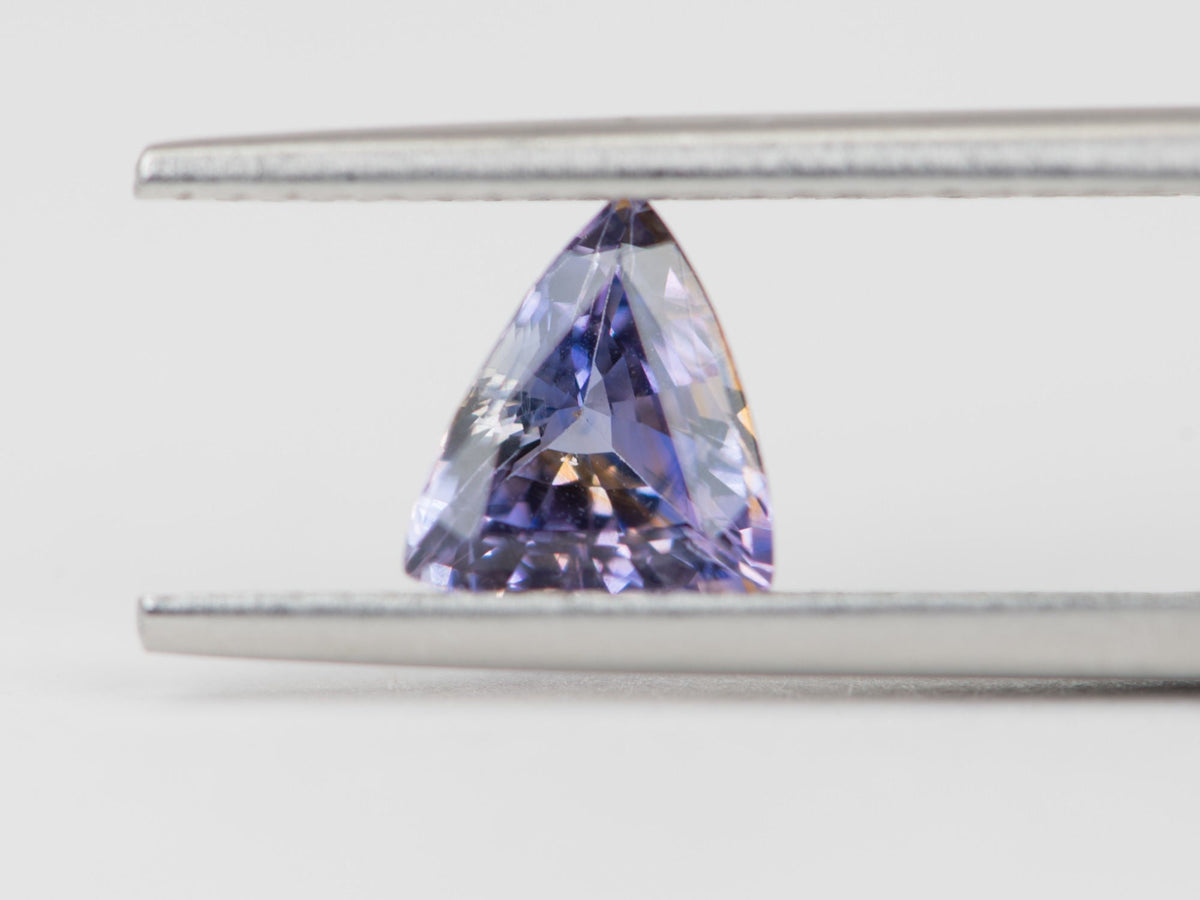1.29ct Triangle Shape Sapphire 7.3*6.5*3.9mm PS621 Aurora Designer