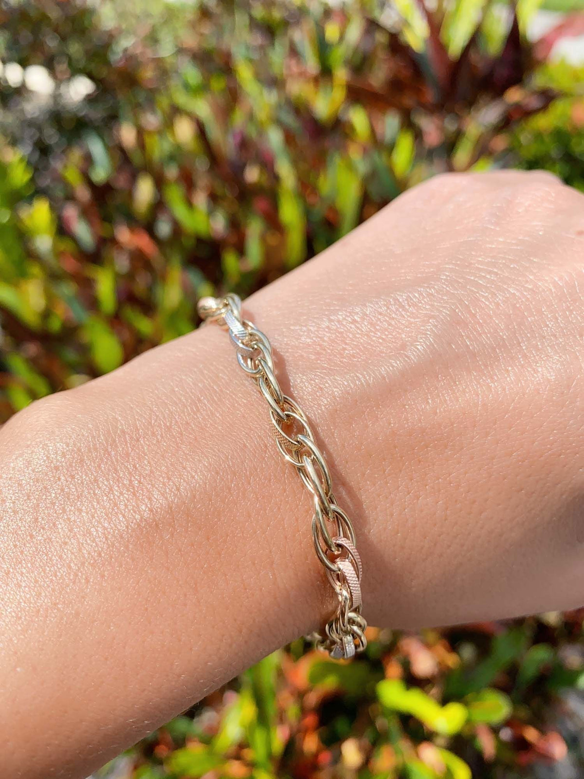 Tri-Color Fancy Link Bracelet 14K Gold Lighter Links 5.18g R2057 Aurora Designer