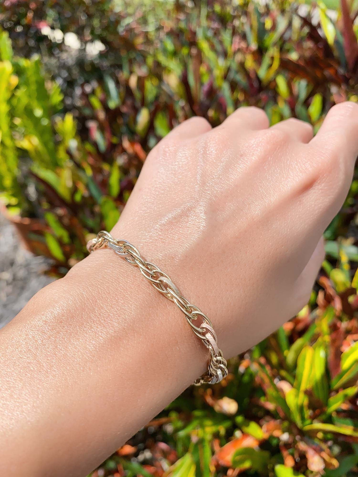 Tri-Color Fancy Link Bracelet 14K Gold Lighter Links 5.18g R2057 Aurora Designer