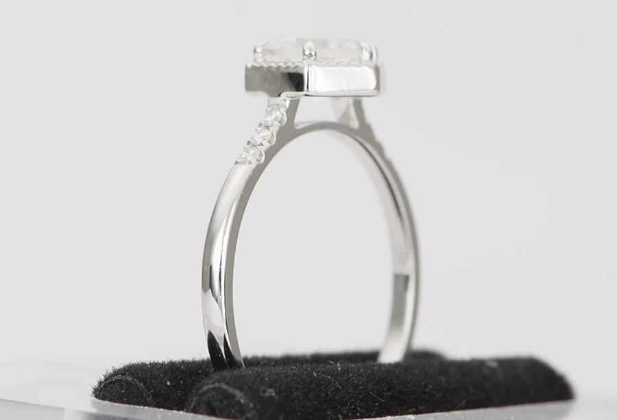 Aurora Designer - 6mm Moonstone Center 14K Gold Hexagon Setting
