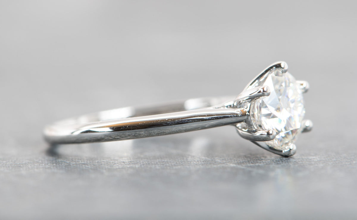 One-Carat Moissanite Engagement Ring 14K 18K Gold Platinum PT950 Trellis 6-Prong Setting AD1975 Aurora Designer
