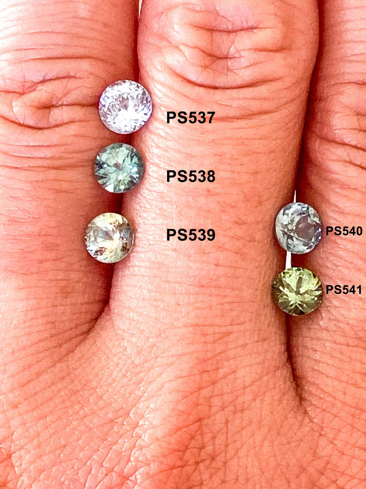 0.67ct Round Shape Montana Sapphire 5.1*3.3mm PS538 Aurora Designer