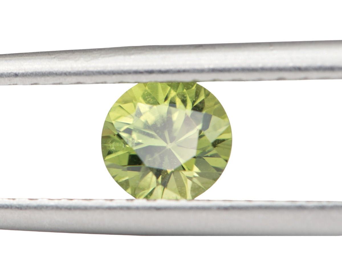 0.62ct Round Shape Montana Sapphire 5.2*3.3mm PS541 Aurora Designer