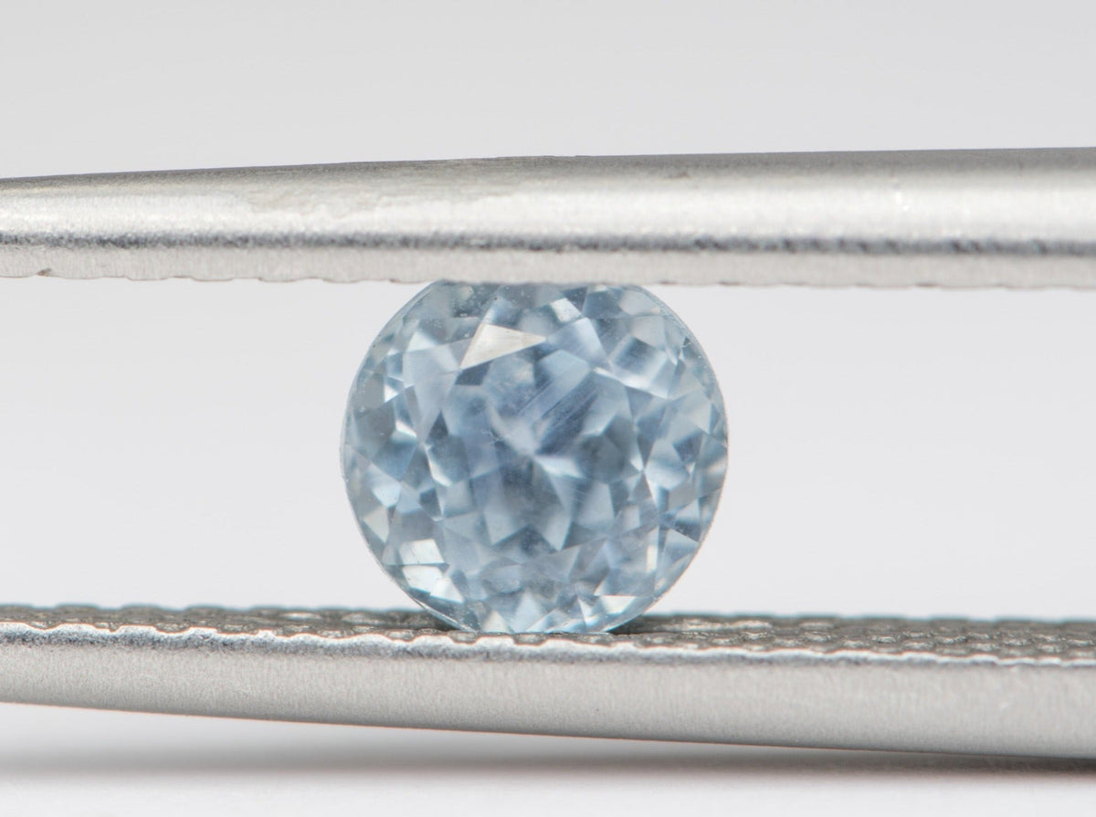 0.79ct Round Shape Montana Sapphire 5.0*3.7mm PS543 Aurora Designer