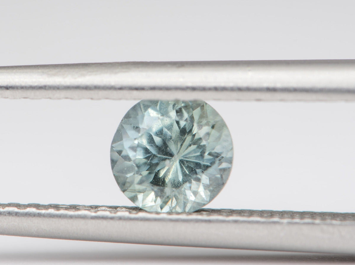 0.67ct Round Shape Montana Sapphire 5.1*3.4mm PS545 Aurora Designer