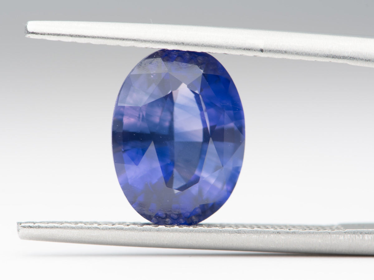 3.56ct Oval Shape Sapphire 10.5*7.8*4.9mm PS575 Aurora Designer