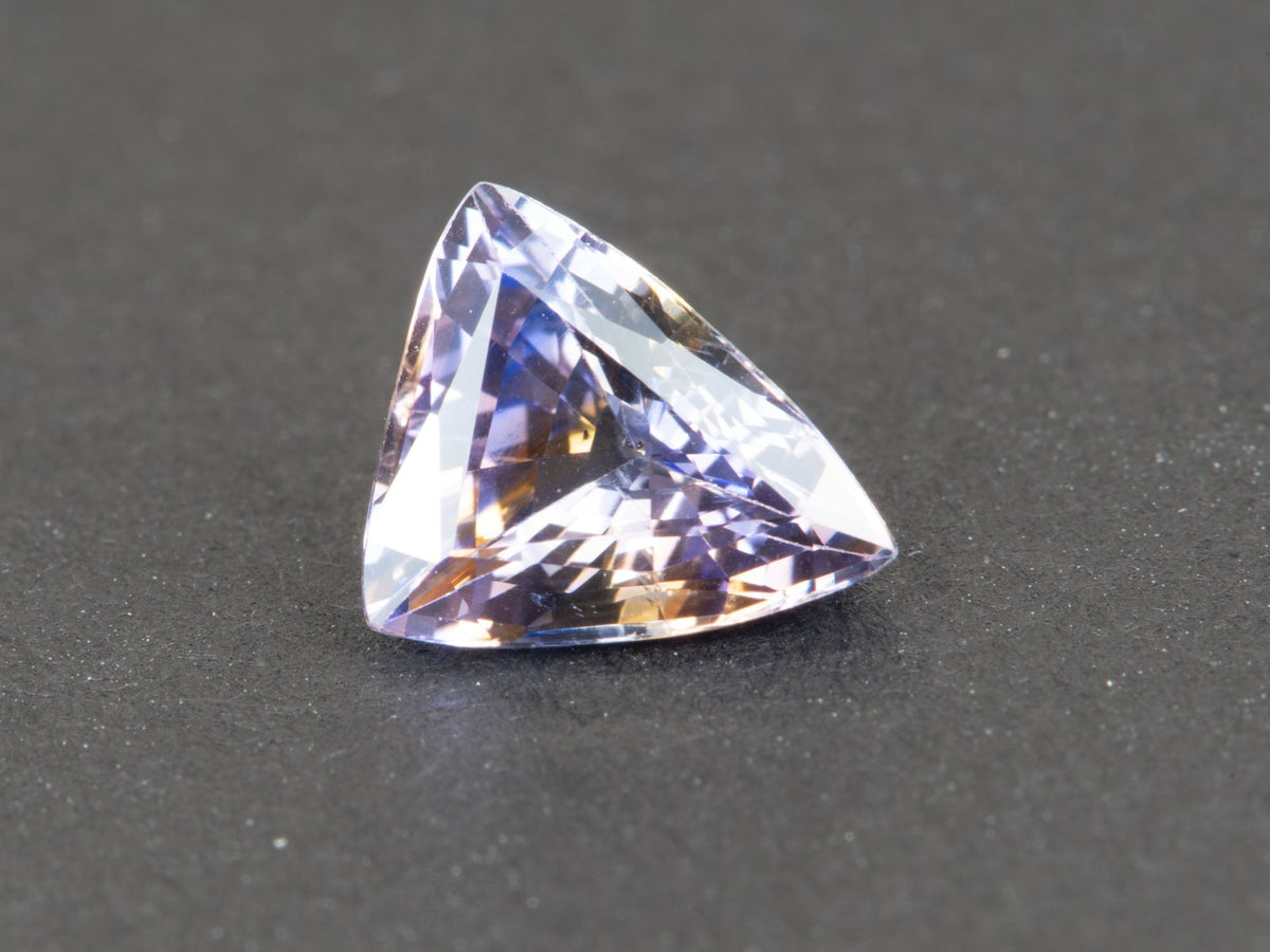 1.29ct Triangle Shape Sapphire 7.3*6.5*3.9mm PS621 Aurora Designer