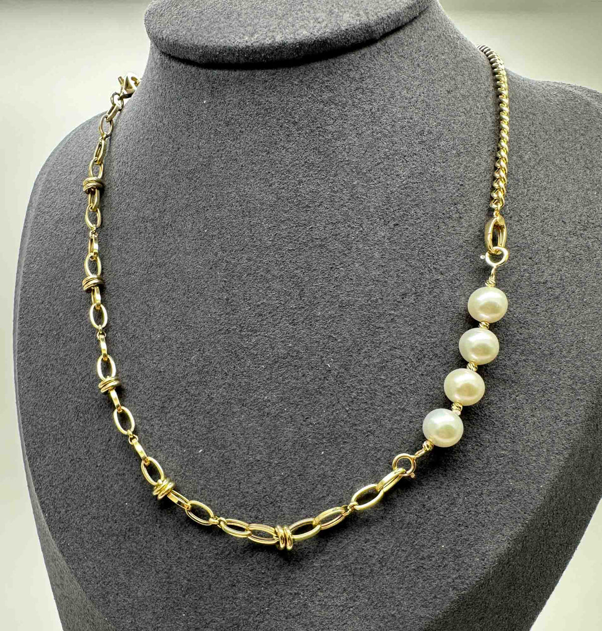 7mm Pearl and 18K Gold Extension Chain R2050 Aurora Designer