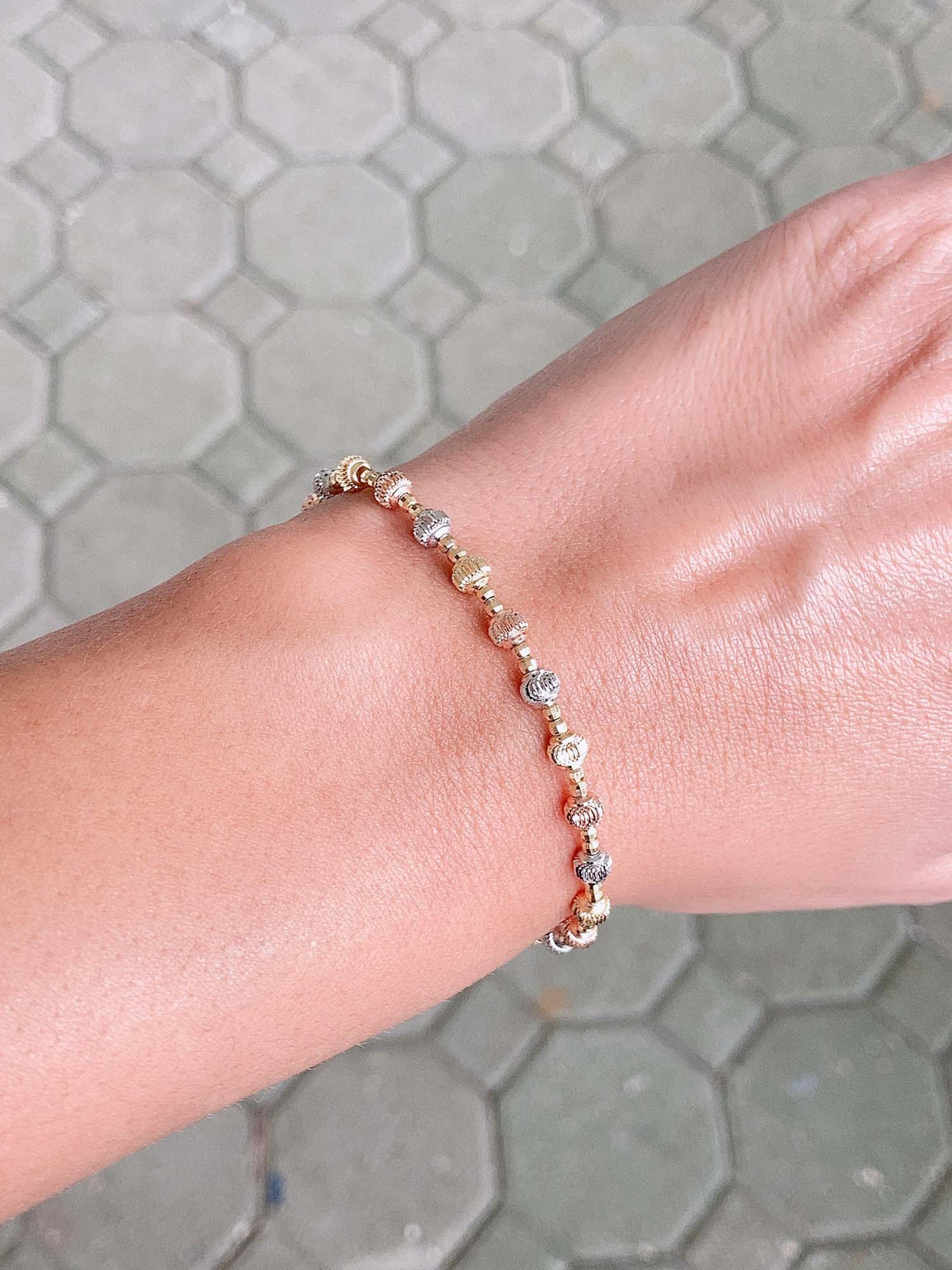 Tri-Color Solid 18K Gold Diamond Cut Sparkly Bead Bracelet 4.9g R2053 Aurora Designer