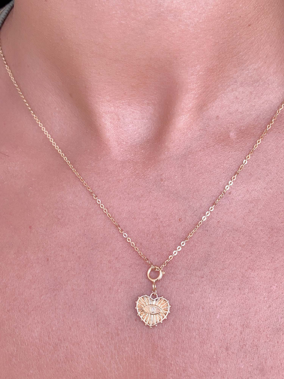 Heart-Shaped Evil Eye Pendant Charm 18K Gold R4405 Aurora Designer