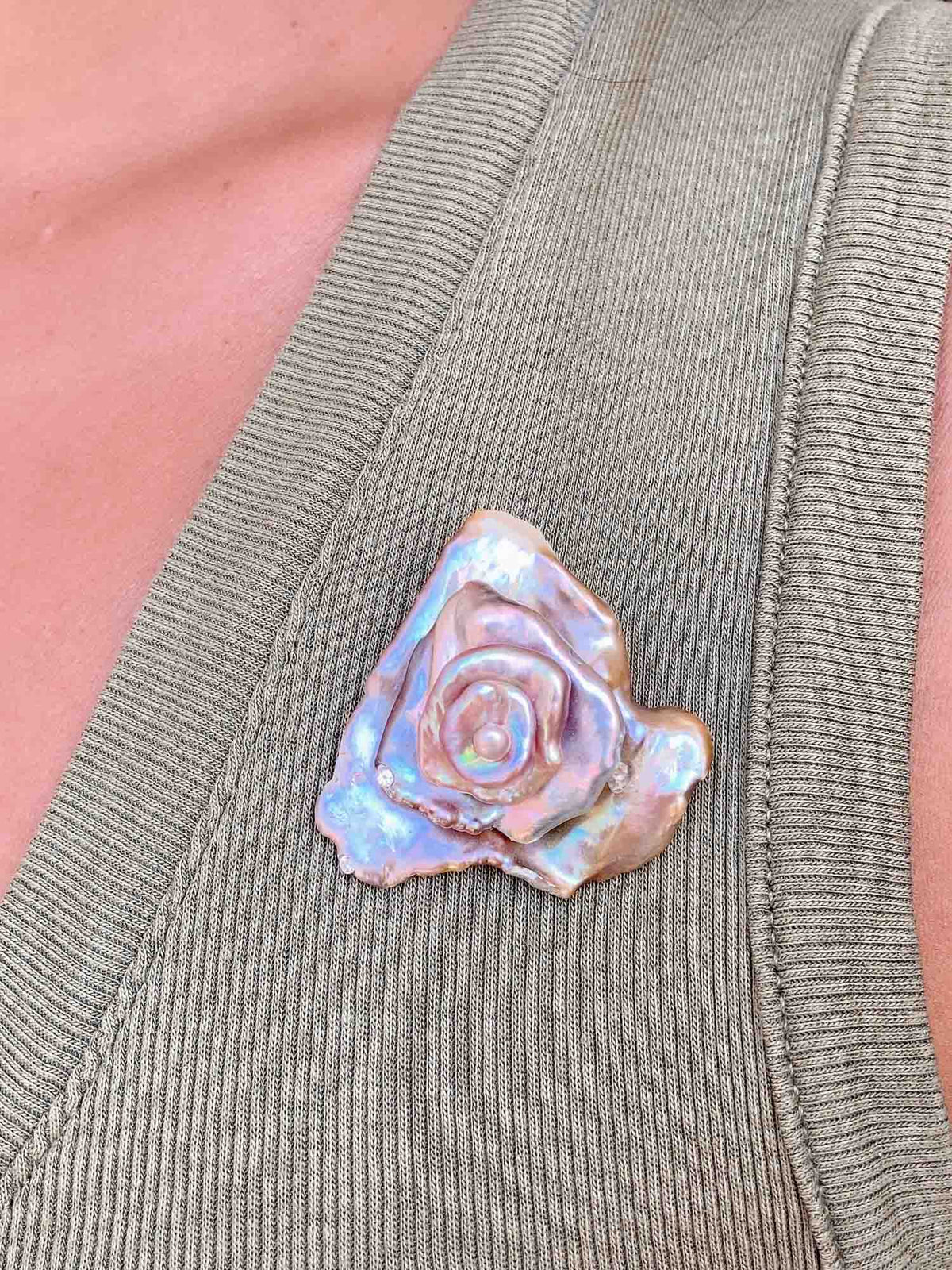Unique Baroque Pearl Hand Made Rosette Flower Brooch Pendant R4403 Aurora Designer
