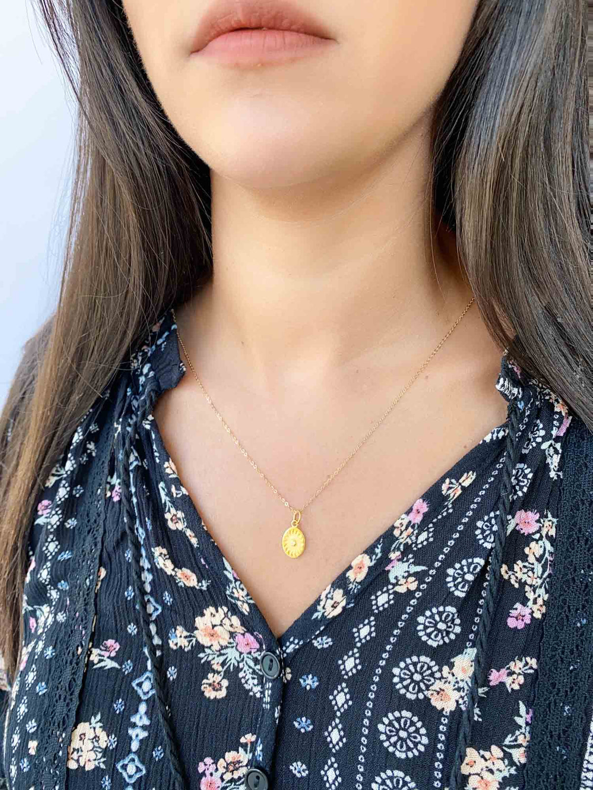 Oval Star with Diamond Center 14K Gold R4428 Aurora Designer