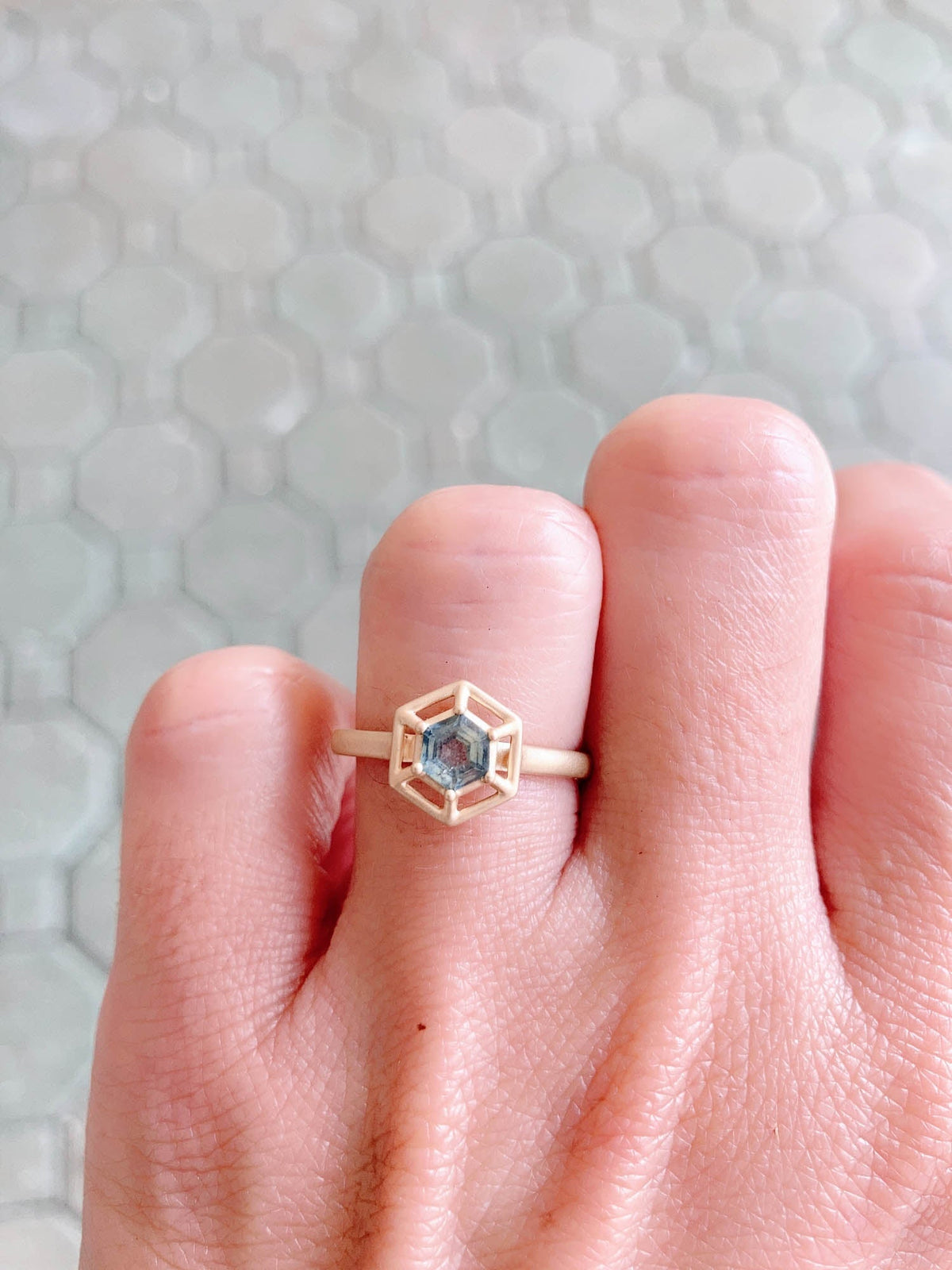 Hexagon Montana Sapphire with Hexagon Facet Setting 14K Gold Right Hand Ring R6466 Aurora Designer