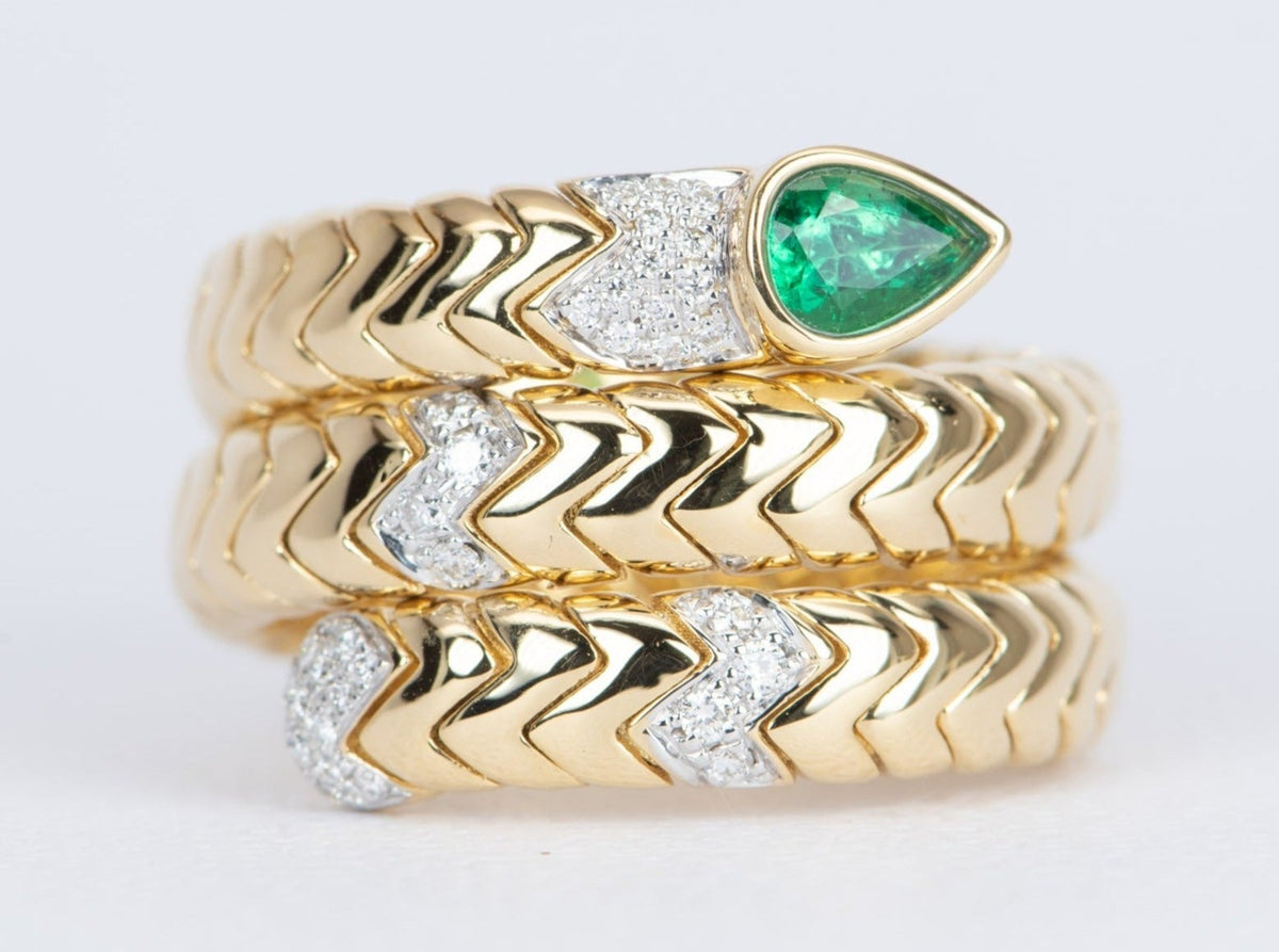 18K Gold Tubogas Snake Coil Ring with Emerald Head and Diamond Accent 13.8g R6502 Aurora Designer