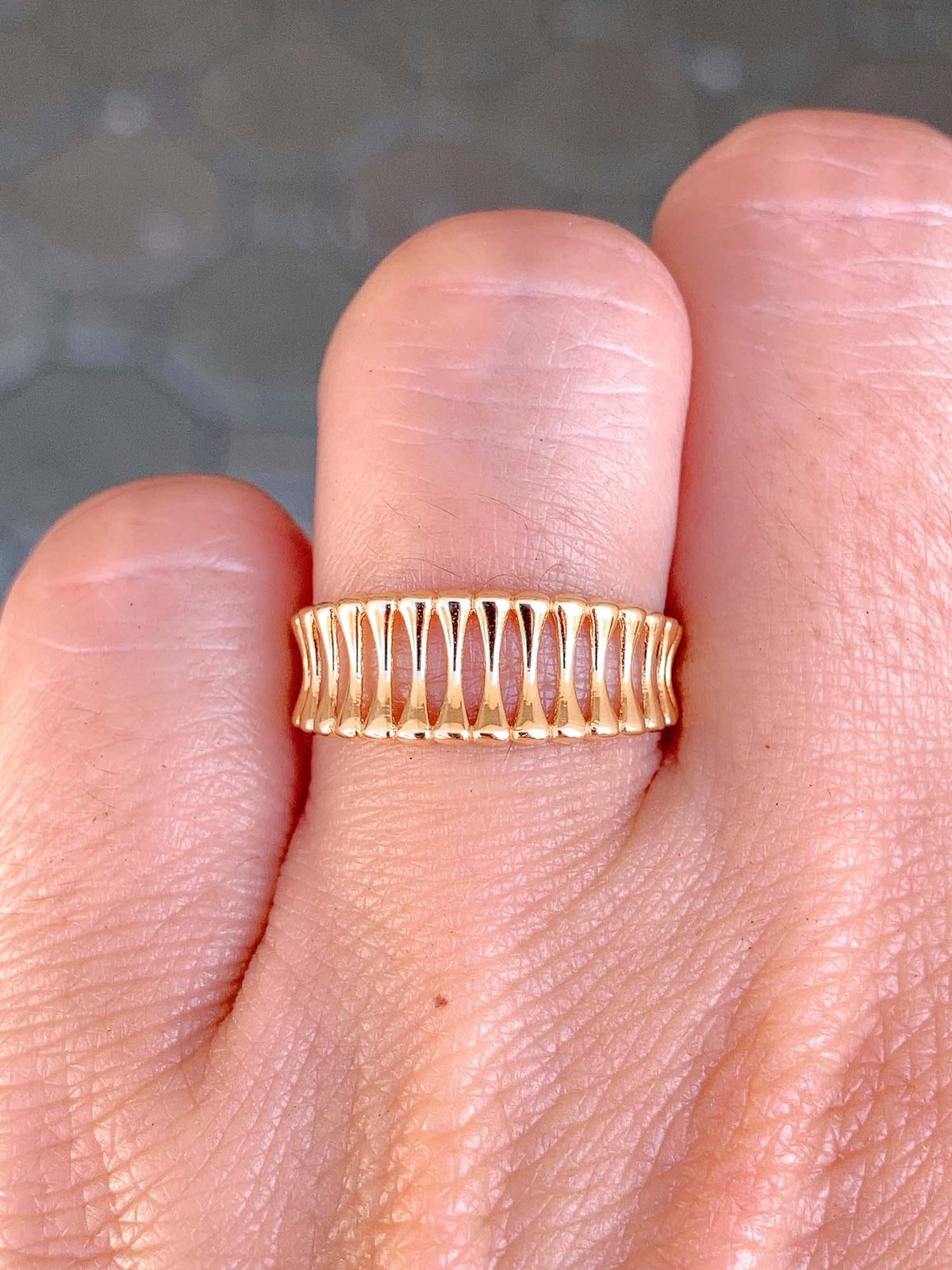 Light Weight 3-Dimensional Fence Band 18K Gold R5063 Aurora Designer