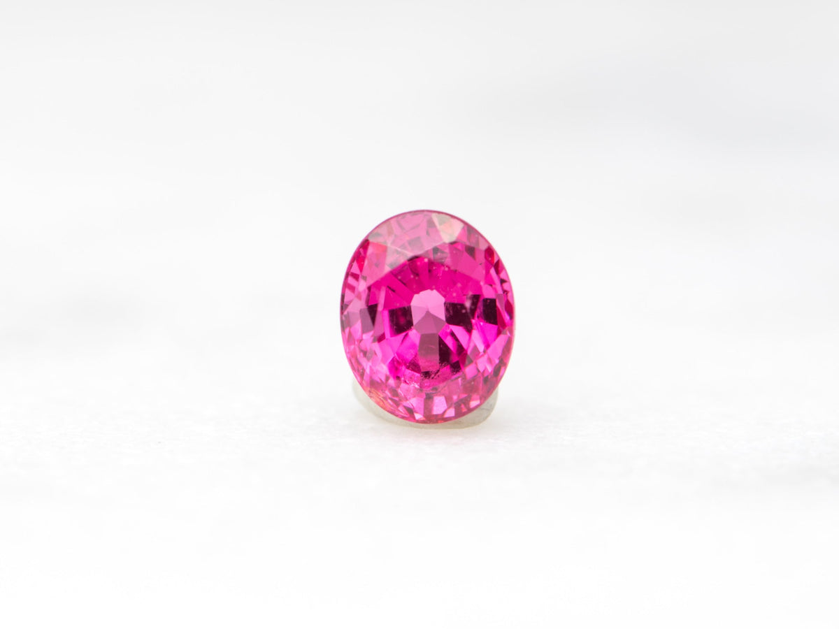 0.60ct Oval Shape Spinel 5.1*4.2*3.5mm SP119 Aurora Designer
