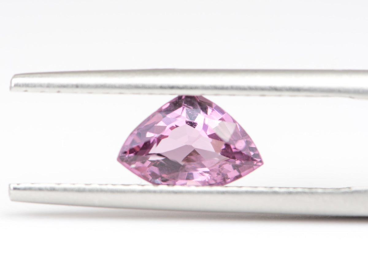 1.06ct Triangle Shape Spinel, 8.3*5.6*3.5mm SP135 Aurora Designer