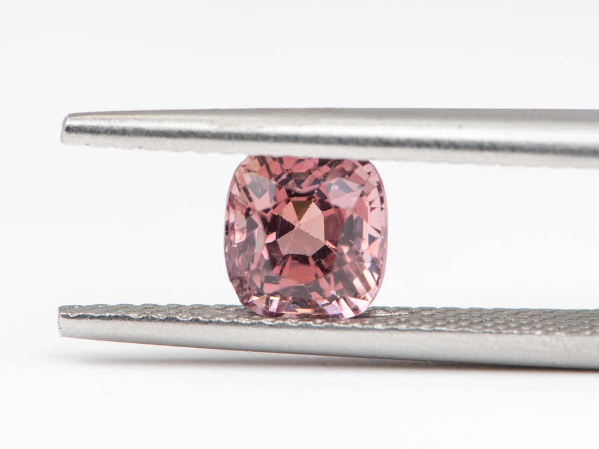 1.27ct Cushion Shape Spinel, 6.3*5.6*4.6mm SP93 Aurora Designer