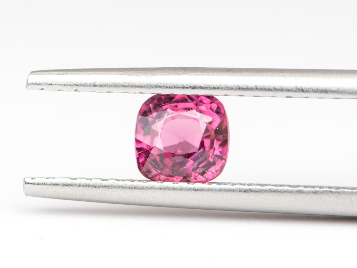 0.76ct Square Shape Spinel, 5.1*5.1*3.3mm SP95 Aurora Designer