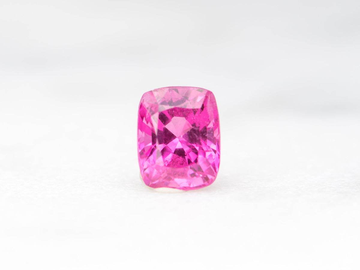 0.81ct Cushion Shape Spinel, 5.7*4.5*3.8mm SP96 Aurora Designer