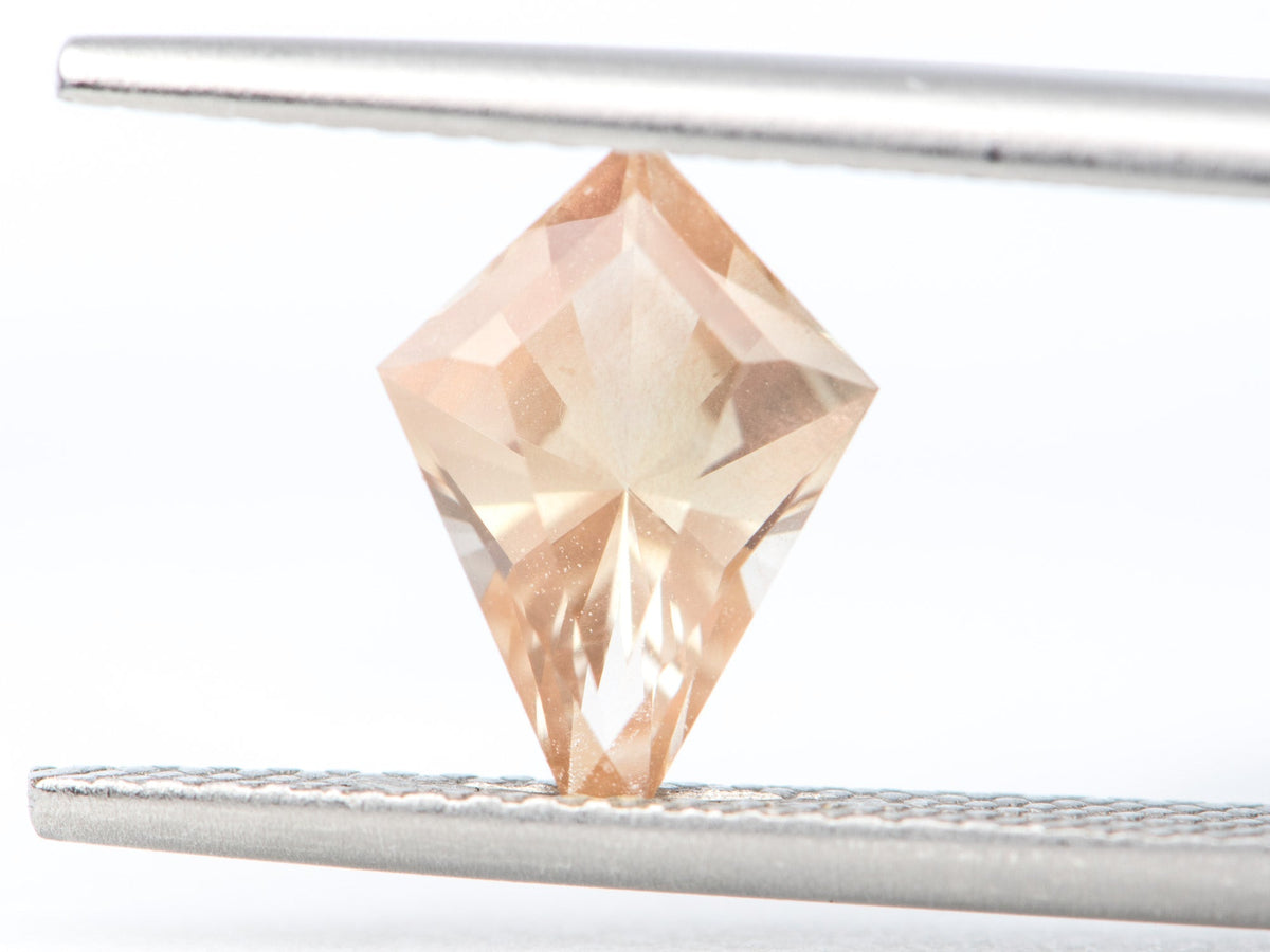 0.96ct Kite Shape Oregon Sunstone 10.0*7.3*4.0mm SU103 Aurora Designer