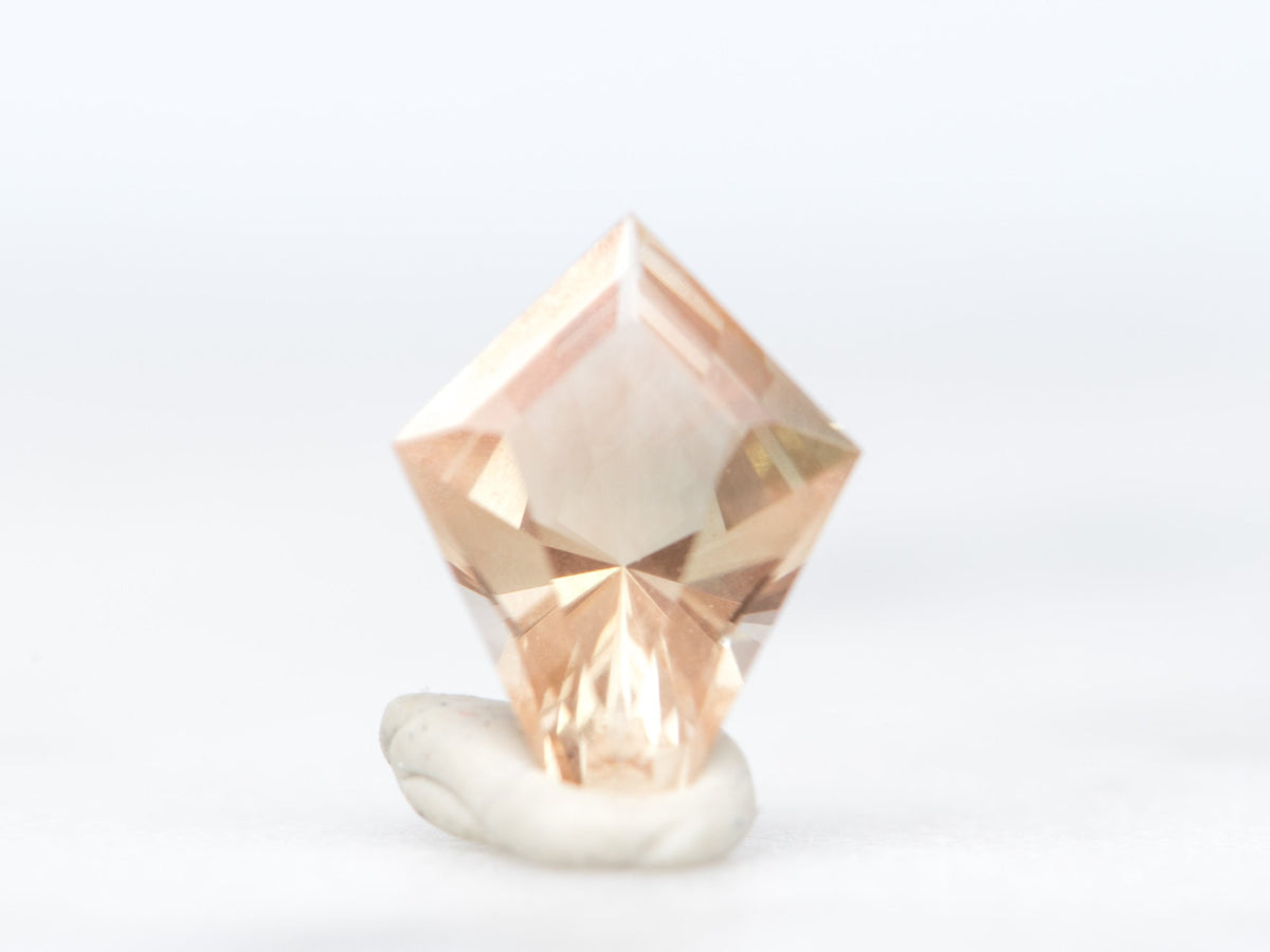 0.96ct Kite Shape Oregon Sunstone 10.0*7.3*4.0mm SU103 Aurora Designer