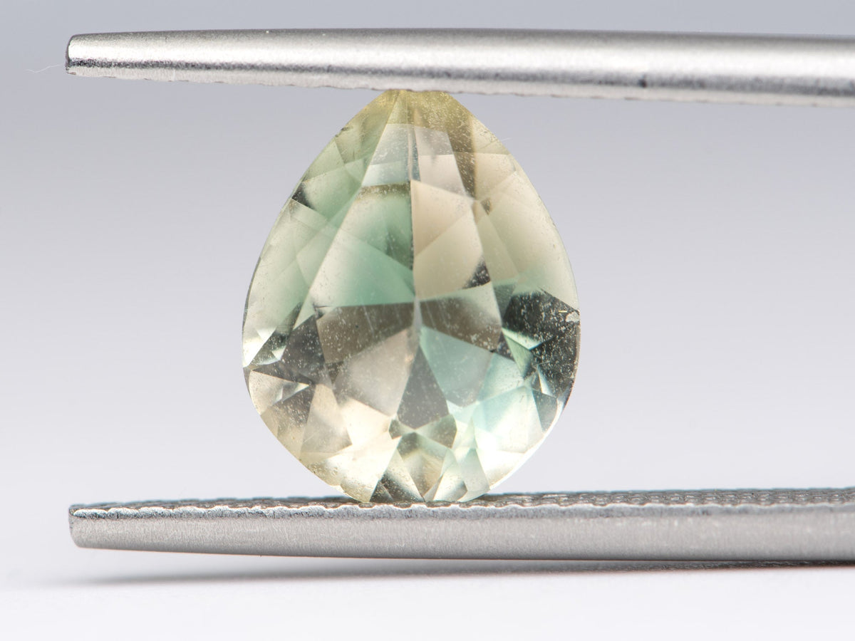 1.97ct Pear Shape Oregon Sunstone 10.1*7.9*5.0mm SU130 Aurora Designer