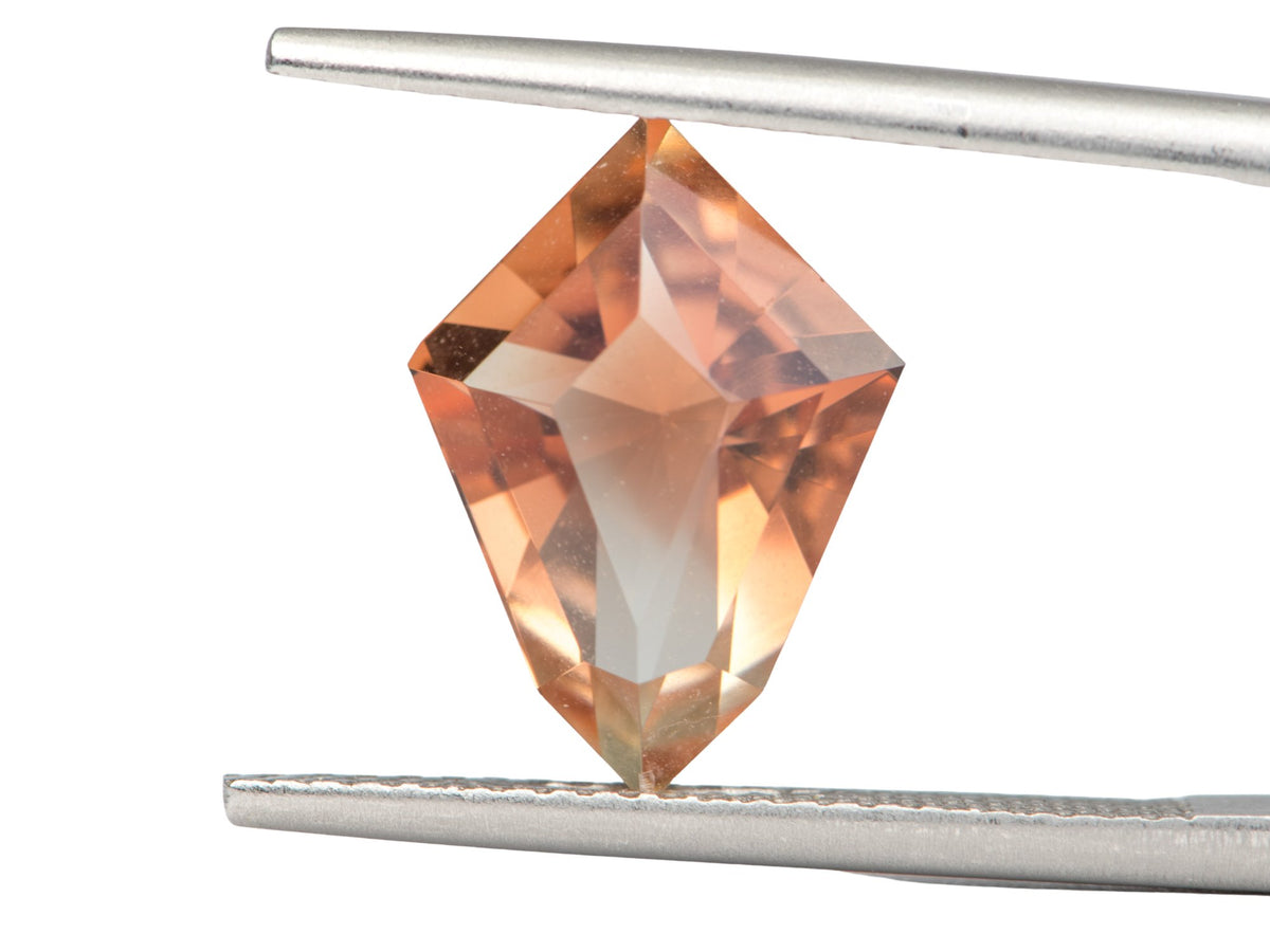 3.81ct Shield Shape Oregon Sunstone 13.7*9.8*6.8mm SU131 Aurora Designer