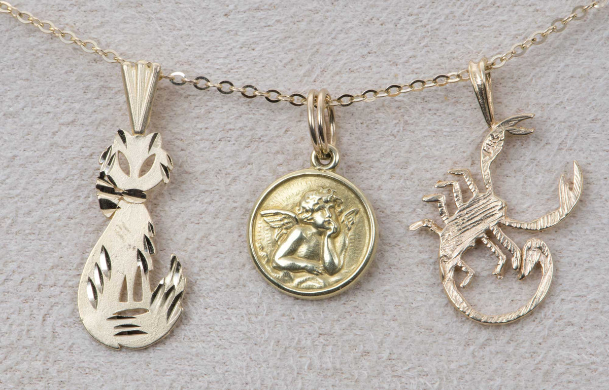 Assorted 14K Yellow Gold Charm Pendant AD2356