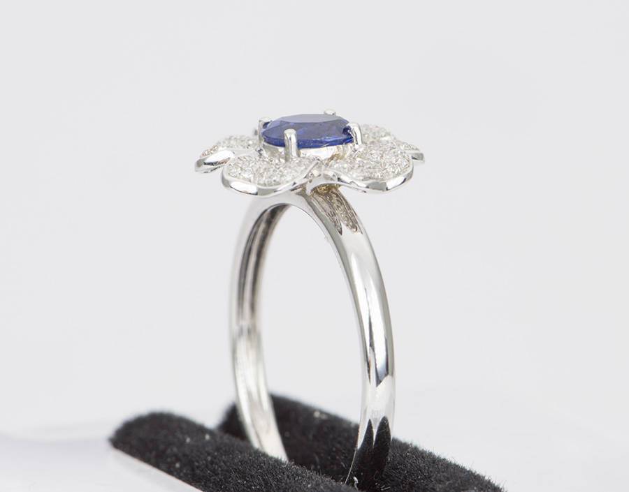 Deep Royal Blue Sapphire Center with Diamond Pave Flower Petals 18K Gold AD1384