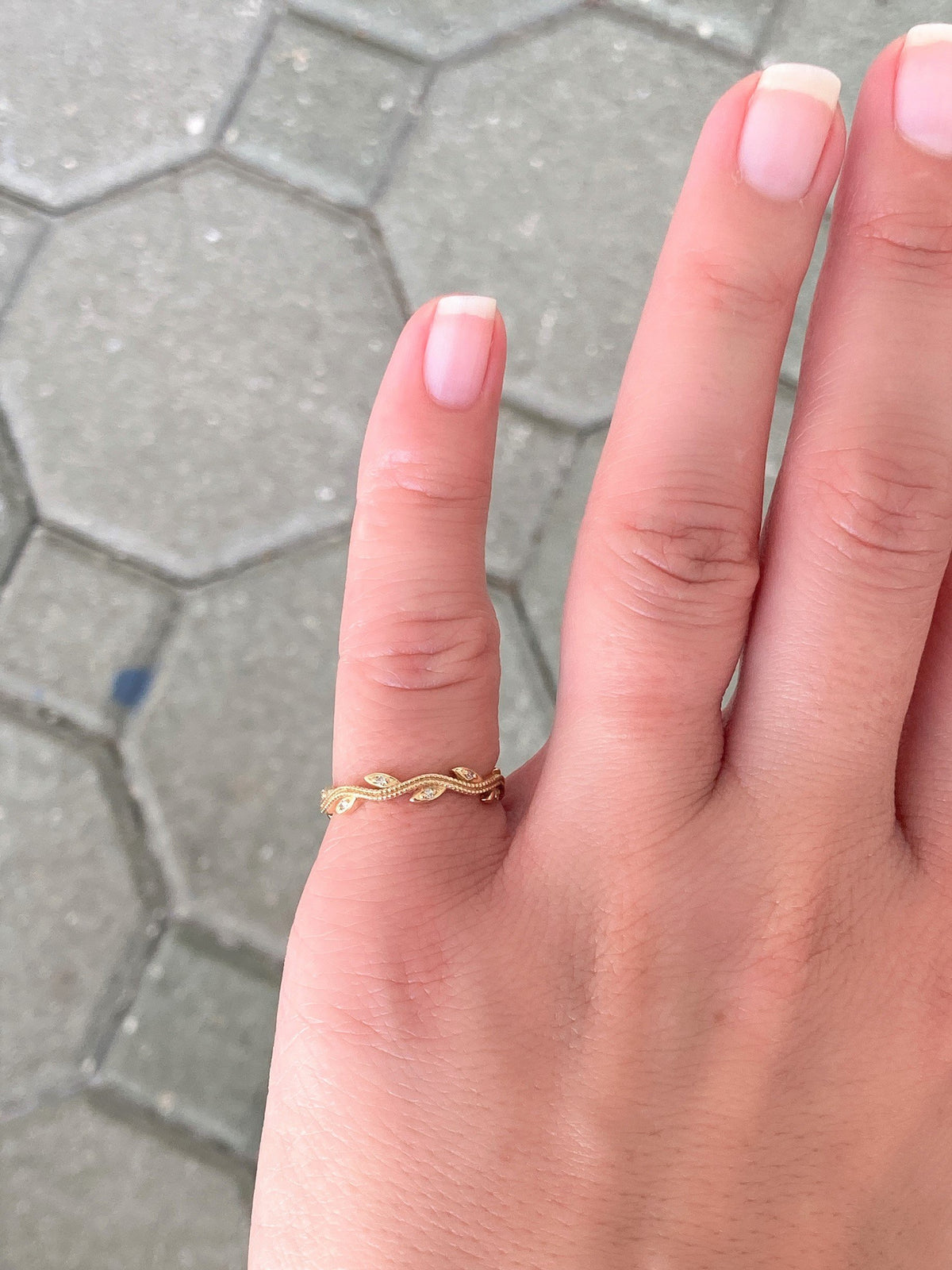 Diamond Leaf Double Milgrain 14K Gold Wedding Band Ring Eternity Scroll Wave AD1340