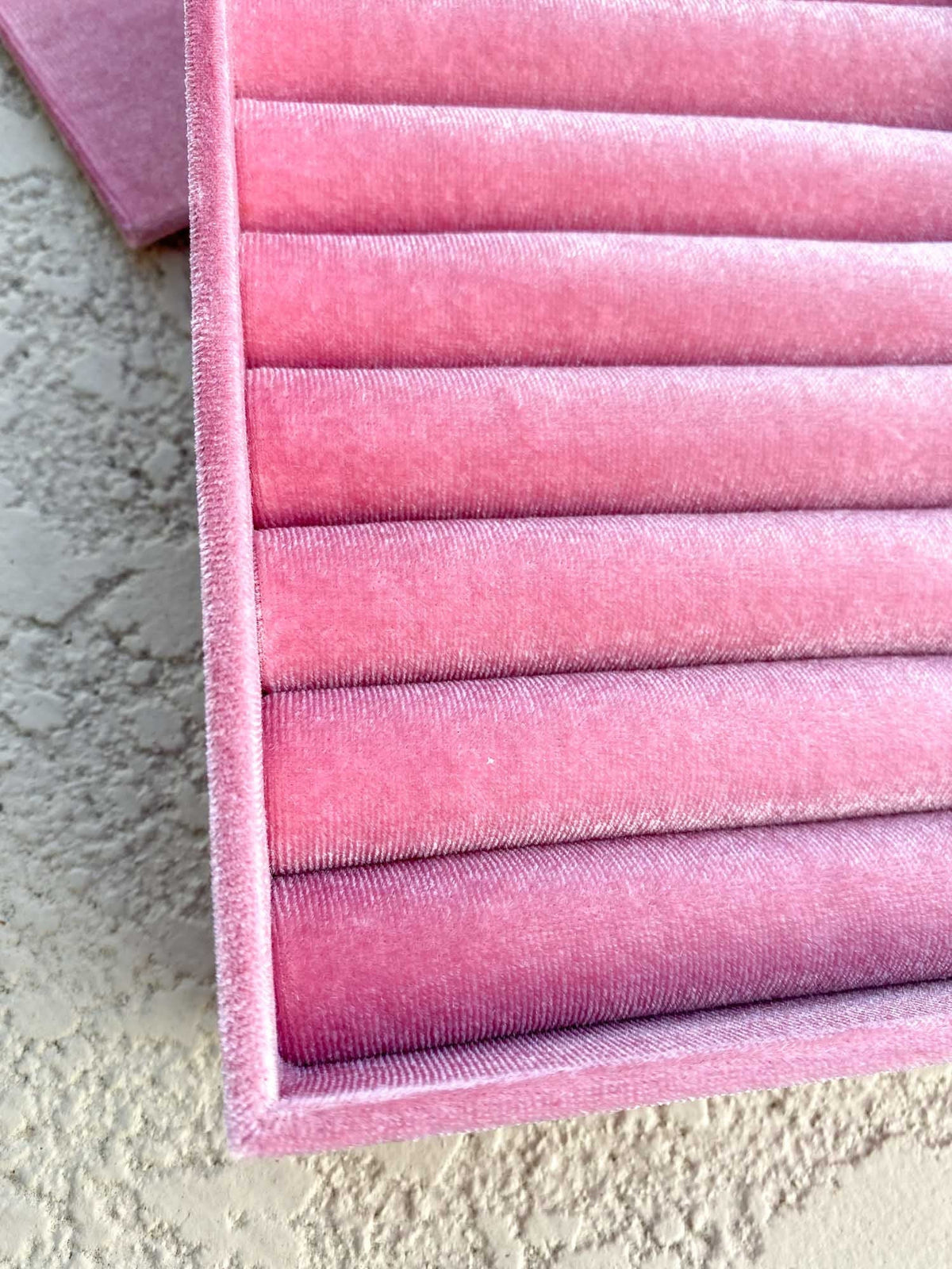 Large Multiple Ring Compartment Luxurious Velvet Jewelry Ring Box Tray Display Case Birthday Gift for Her Multi Row Rings Berry Pink RB006 Aurora Designer