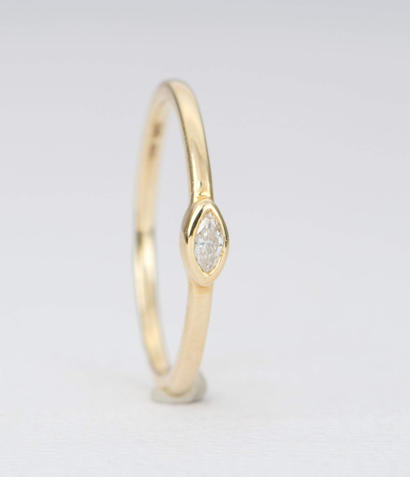 Lightweight gold rings||Elegant dailywaear gold rings design - YouTube