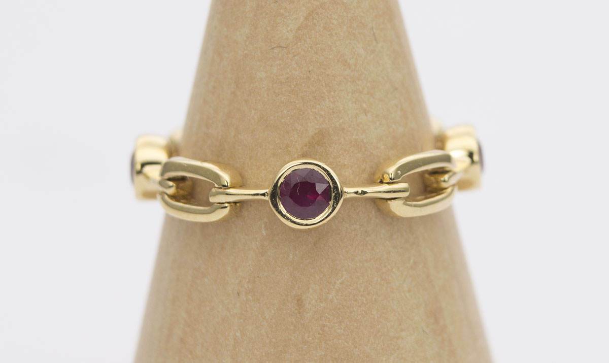 Ruby Bezel Set 18K Gold Flexible Band Wedding Ring Flexi Chain Unique AD1255
